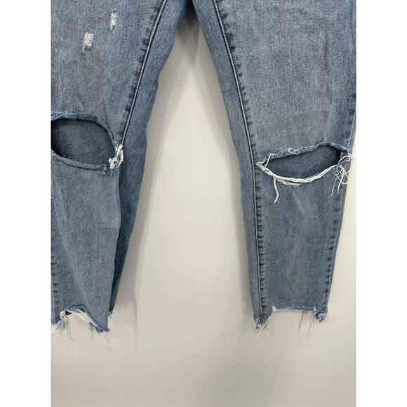 Missguided Light Wash Blue Denim Distressed Straight Jeans Women's Size 6 Petite - Picture 3 of 9